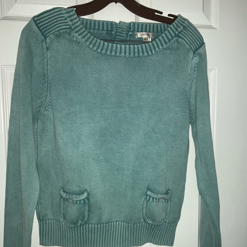 Like new, Tyler Boe, sweater